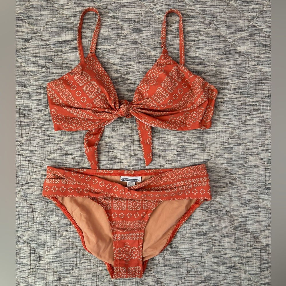 Robin Piccone Bikini Set Sz Medium NWOT | Robin Piccone 2-Piece Bikini Set NEW- - Picture 1 of 8